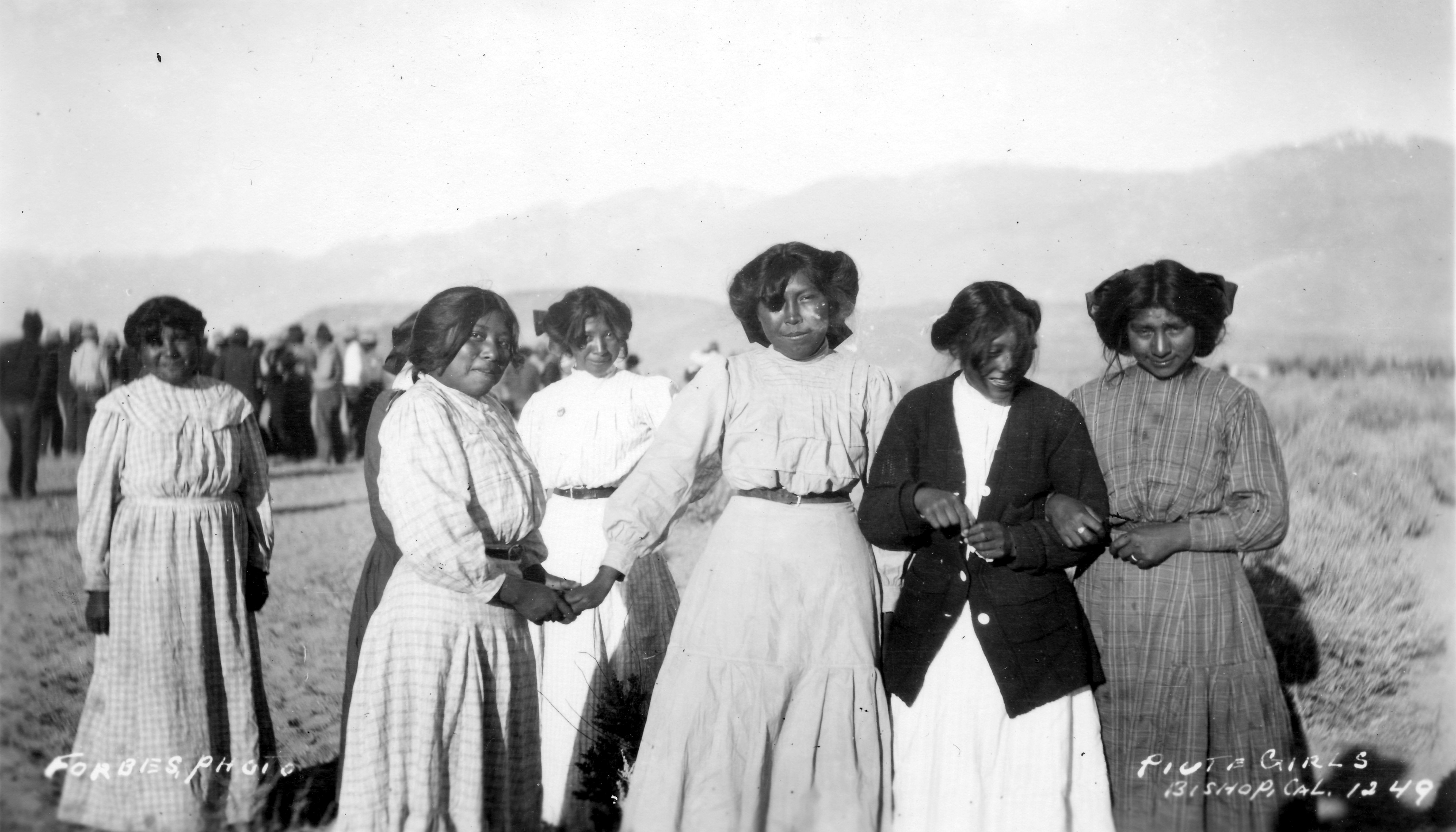 Paiute Girls at Bishop Festival.