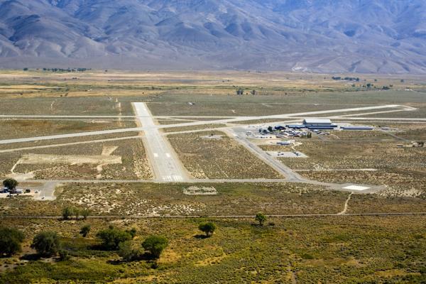 Runway 8 Approach