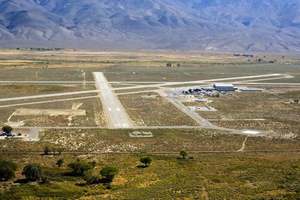 Runway 8 Approach